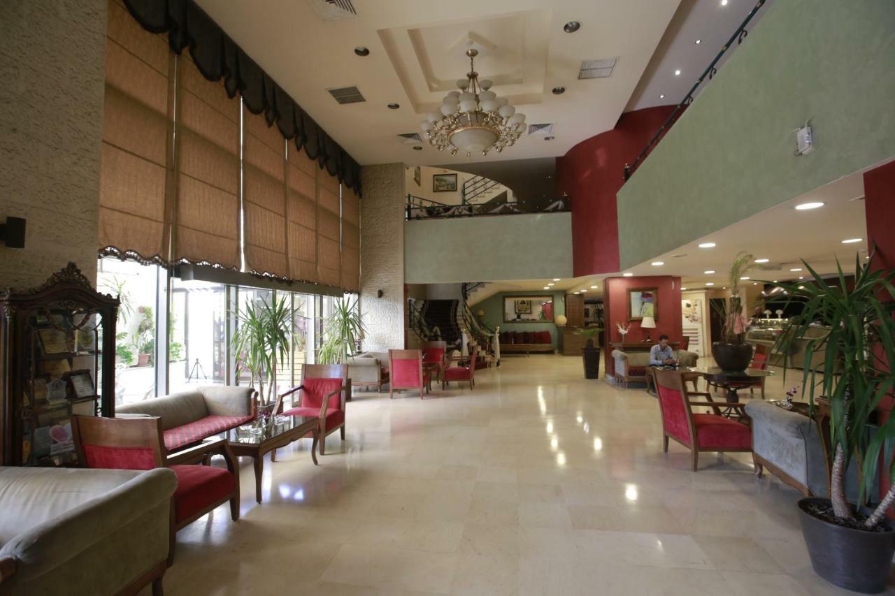 עמאן Al Fanar Palace Hotel And Suites מראה חיצוני תמונה