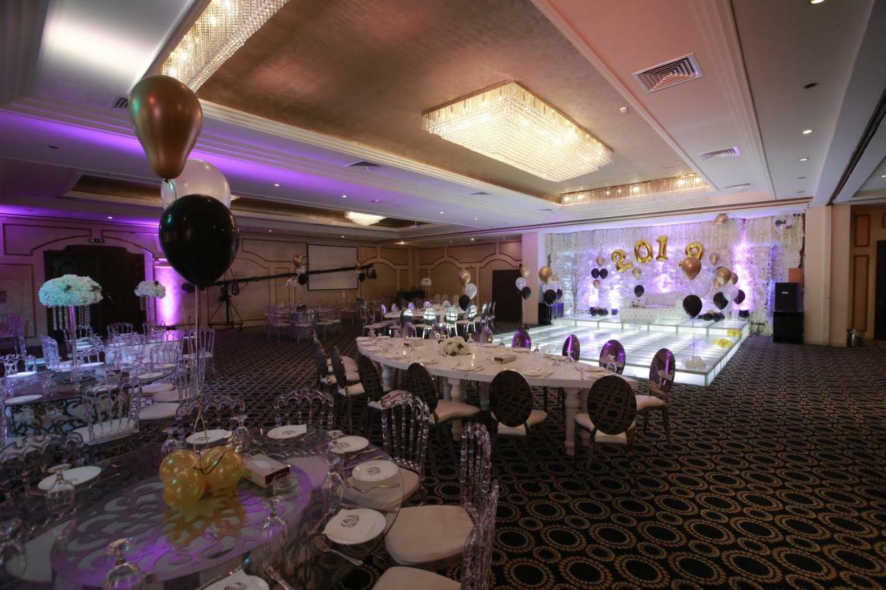 עמאן Al Fanar Palace Hotel And Suites מראה חיצוני תמונה